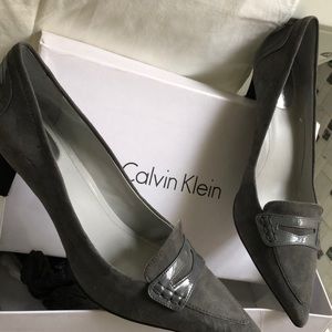 2 inch graphite gray pumps